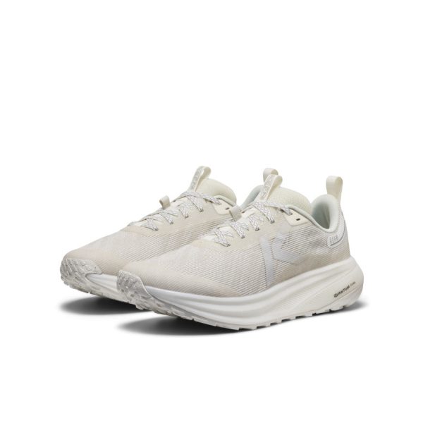 Men's Roam Trail Running Shoe  |  Star White/Vapor