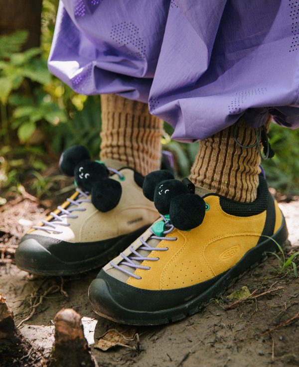 Women's Jasper Rocks TYAKASHA Sneaker  |  Tyakasha